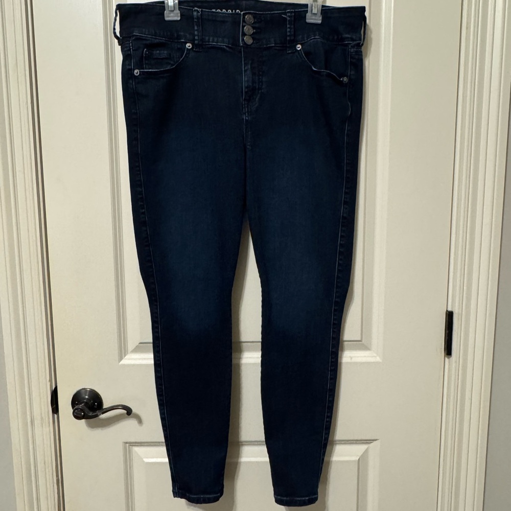 Torrid 3 button Dark Blue Women's High-Rise jegging jeans